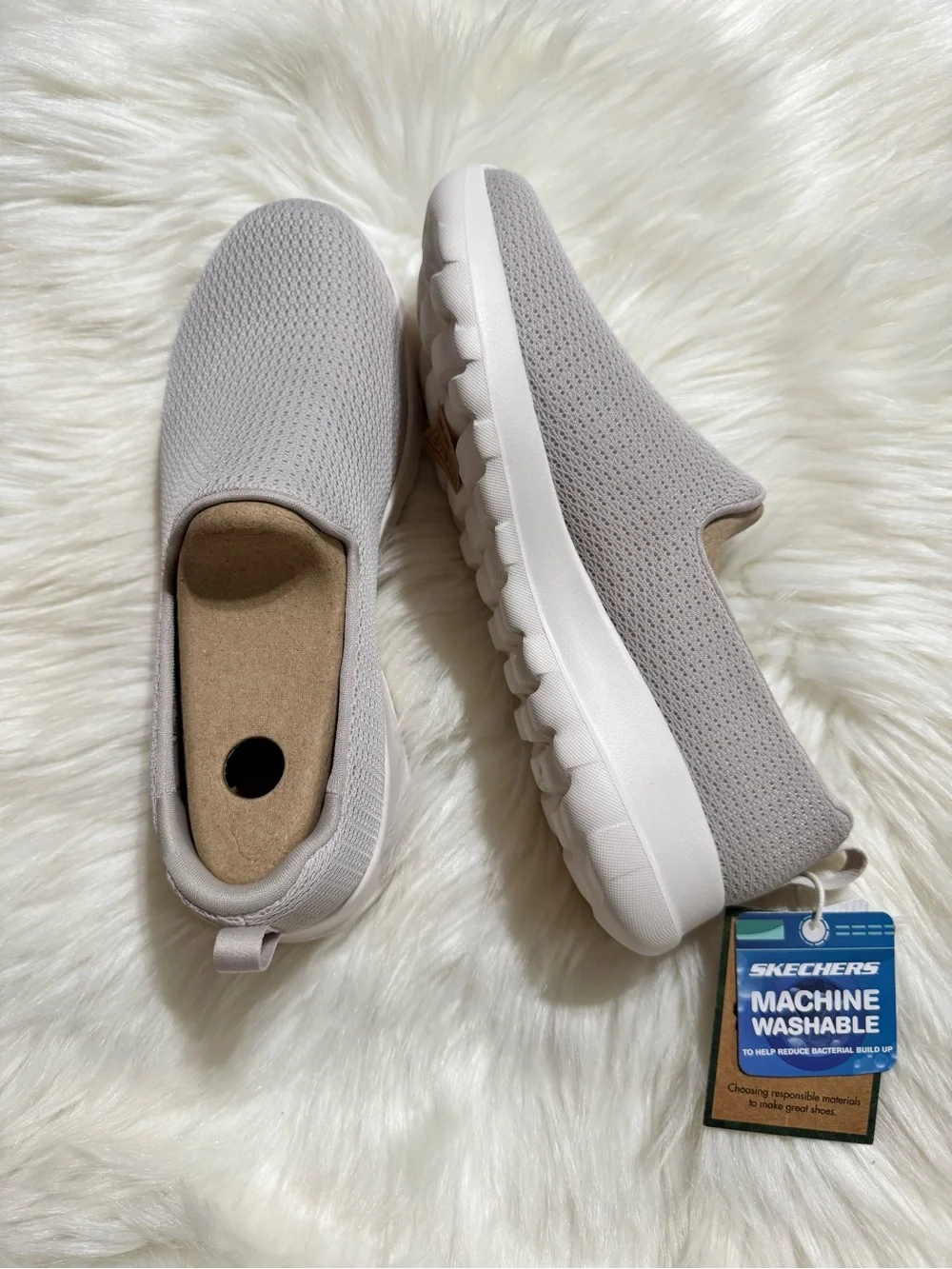 Skechers || Go Walk Joy Aurora